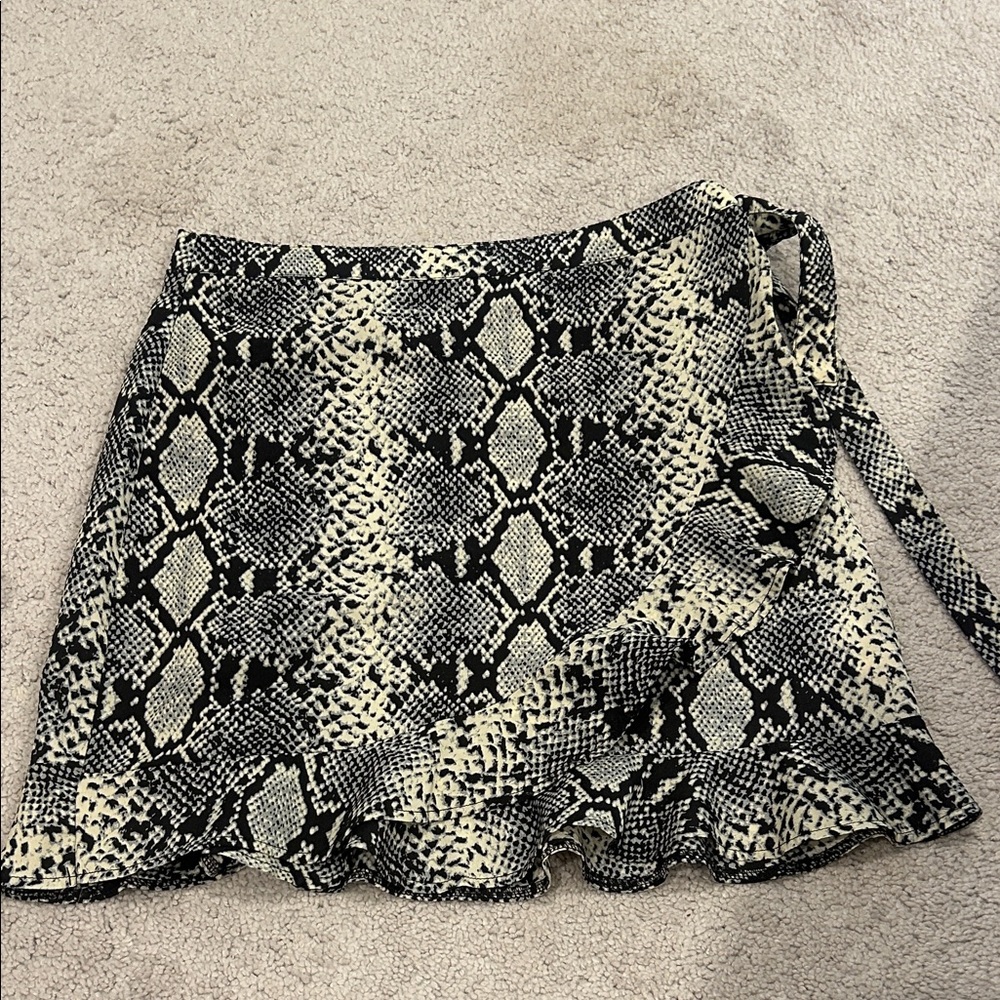 Nasty Gal Black and Cream Snake Print Mini Skirt